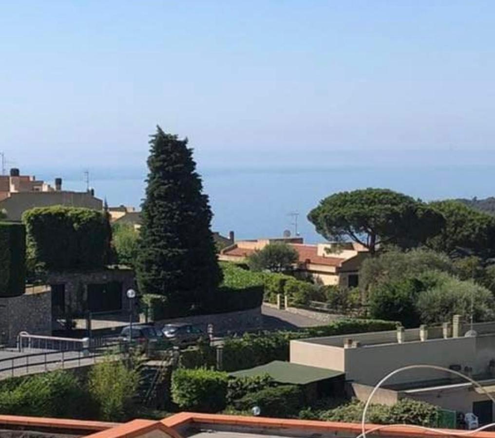Al 37 Vista Mare E Colline Finale Ligure Exterior foto