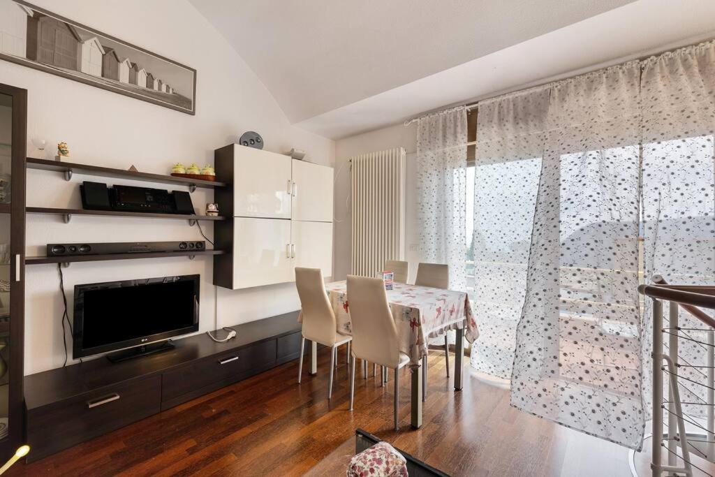 Al 37 Vista Mare E Colline Finale Ligure Exterior foto